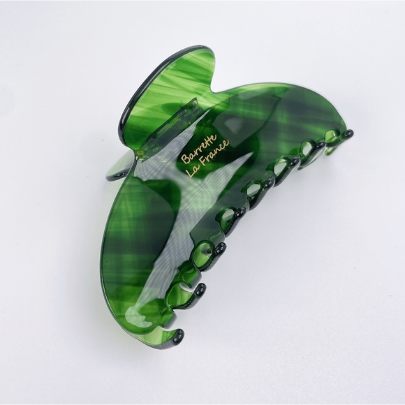 Accessories - NEW Round Shaped Shiny Translucent Striped Green Acetate Hair Claw Clip